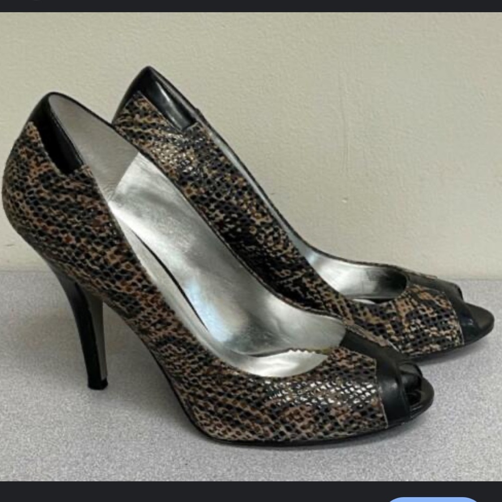 •JS BY JESSICA SIMPSON•WONDA FAUX REPTILE ANIMAL PRINT HEELS SIZE 7 EUC